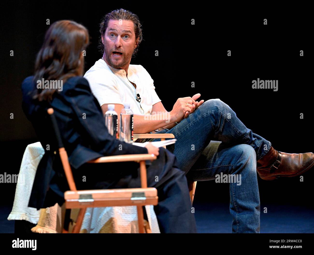 September 16, 2023 - Culver City, California, USA - MATTHEW MCCONAUGHEY in coversation with KATHERINE SCHWARENEGGER PRATT about his new book, 'Just Because' at the Robert Frost Auditorium during a Live Talks Los Angeles event.(Credit Image: © Brian Cahn/ZUMA Press Wire) EDITORIAL USAGE ONLY! Not for Commercial USAGE! Stock Photo