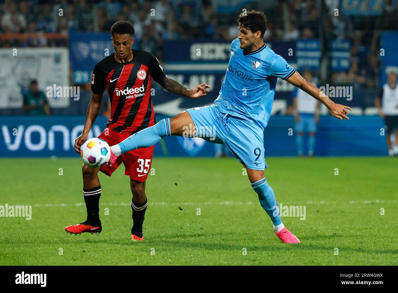 Bochum, Germany. 16th Sep, 2023. Goncalo Paciencia (R) of VfL Bochum vies with Lucas Tuta-Silva Melo of Eintracht Frankfurt during their first division of bundesliga 4th round match in Bochum, Germany, Sept. 16, 2023. Credit: Joachim Bywaletz/Xinhua/Alamy Live News Stock Photo