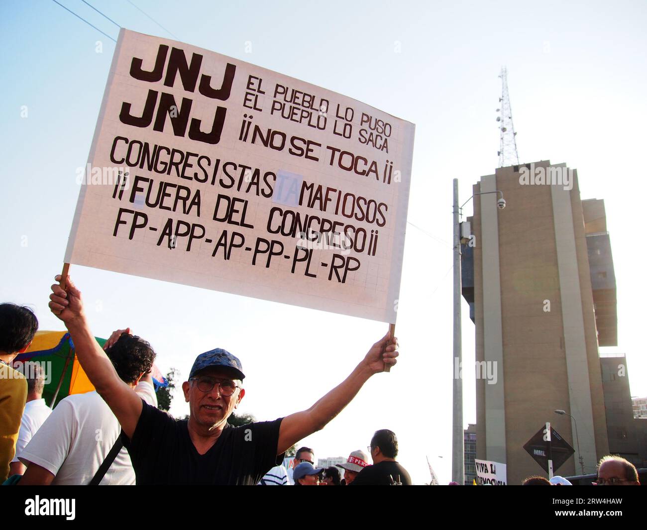 Lima, Peru. 16th Sep, 2023. 'Mafia congressmen get out of the congress' can be read on a sign when thousands of protesters took to the streets once again against the Government of Dina Boluarte and the Peruvian Congress after recent attempts to dismiss the National Board of Jurists (JNJ) and to persecute and criminalize journalistic coverage of political demonstrations. Credit: Fotoholica Press Agency/Alamy Live News Stock Photo