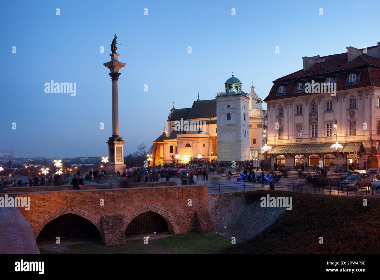 Sigismund's Column on Castle Square and St Anne Church at twilight in Warsaw, Poland Stock Photo