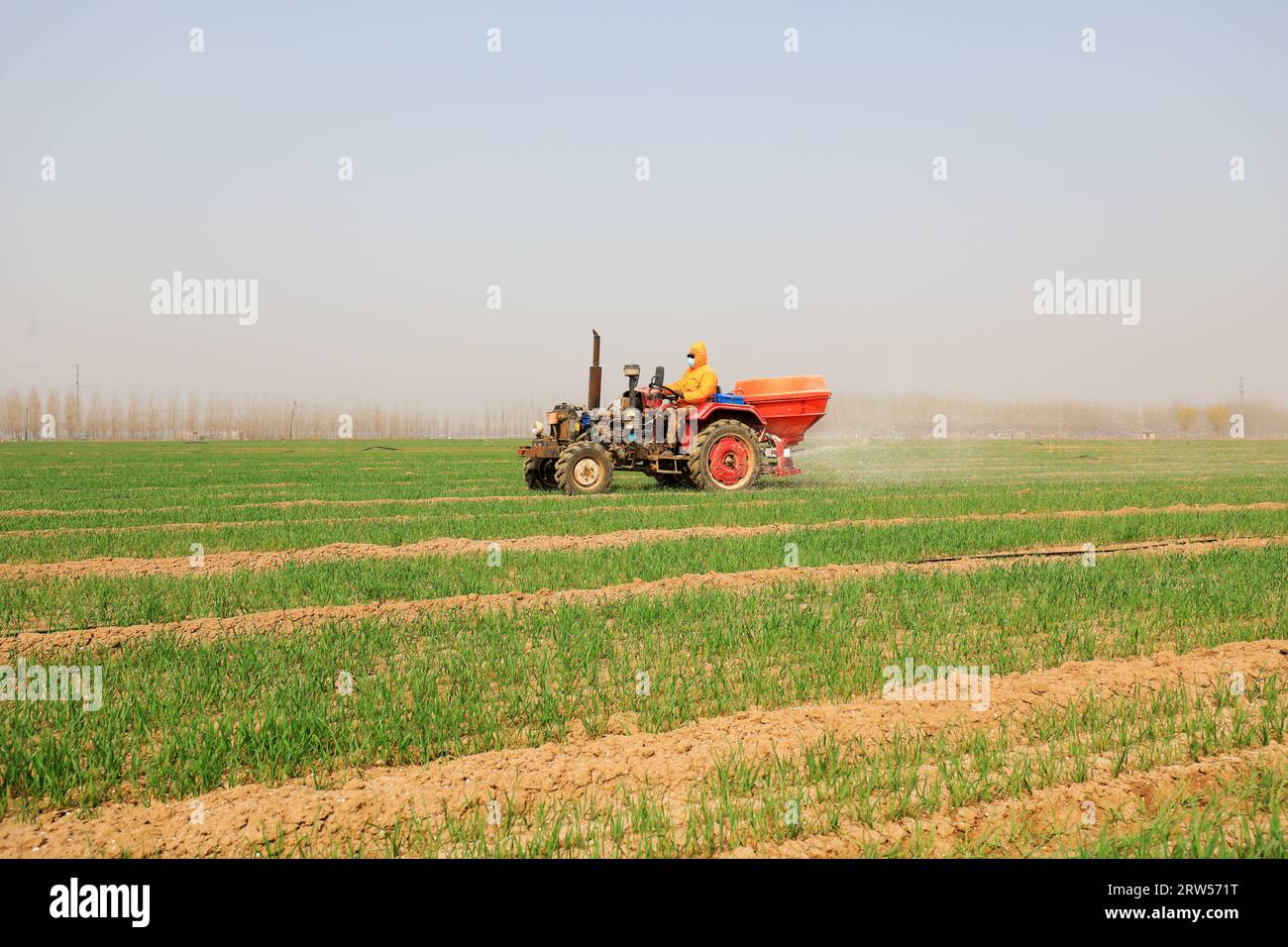 Farmers with tractors hi-res stock photography and images - Alamy