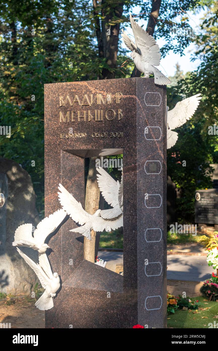 Moscow, Russia - 08.06.2023 - Memorial to the famous soviet russian film maker Vladimir Menshov at novodevichy cemetery Stock Photo