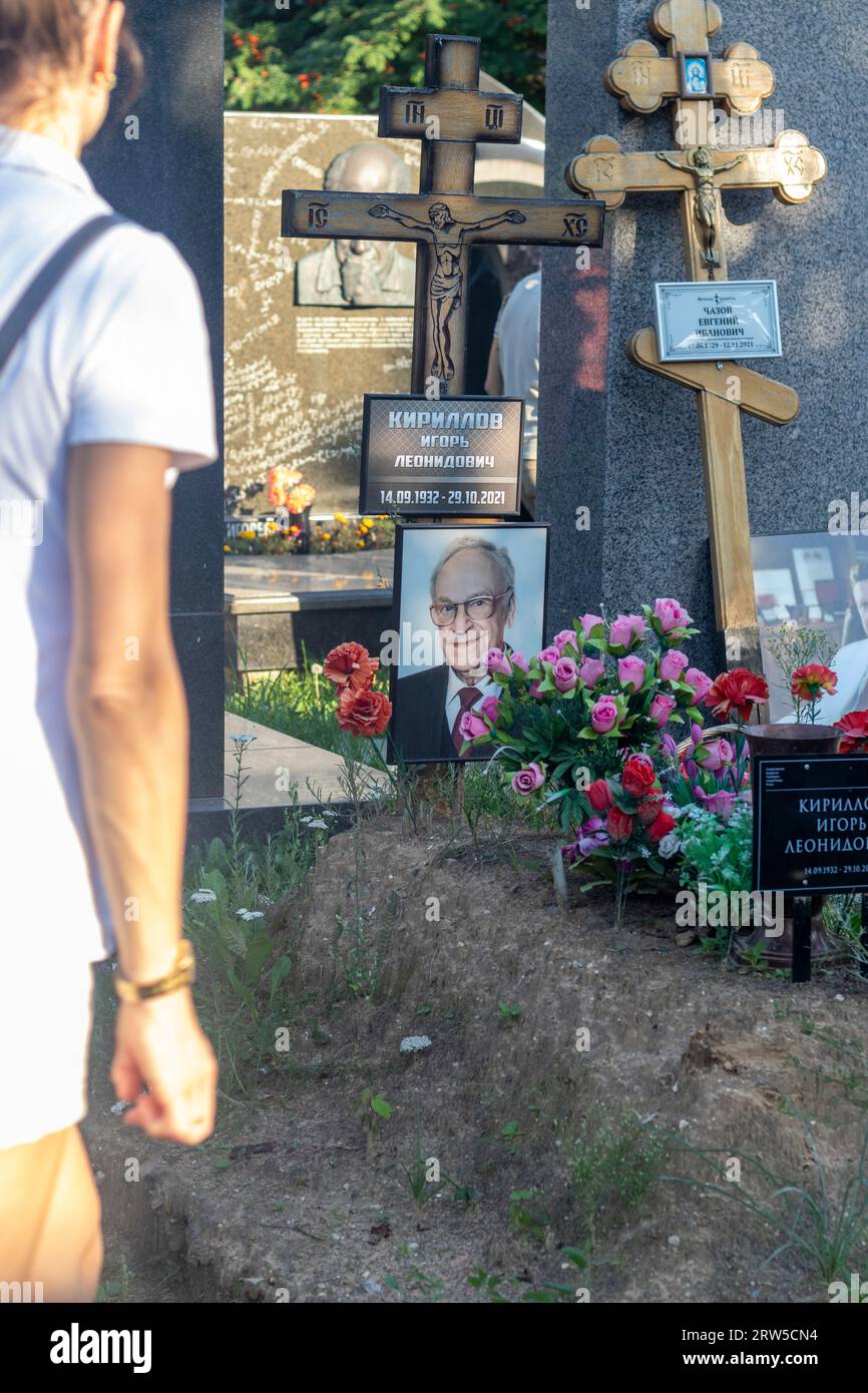 Moscow, Russia - 08.06.2023 - Memorial to the famous soviet russian tv presenter Igor Kirillov at novodevichy cemetery Stock Photo