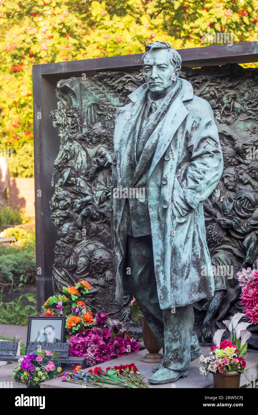 Moscow, Russia - 08.06.2023 - Memorial to the famous soviet russian artist and actor Vyachaslav Tikhonov at novodevichy cemetery Stock Photo