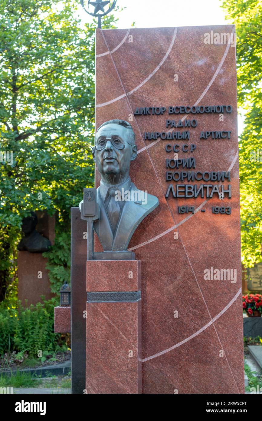 Moscow, Russia - 08.06.2023 - Memorial to the famous soviet russian radio presenter Yuriy Levitan at novodevichy cemetery Stock Photo
