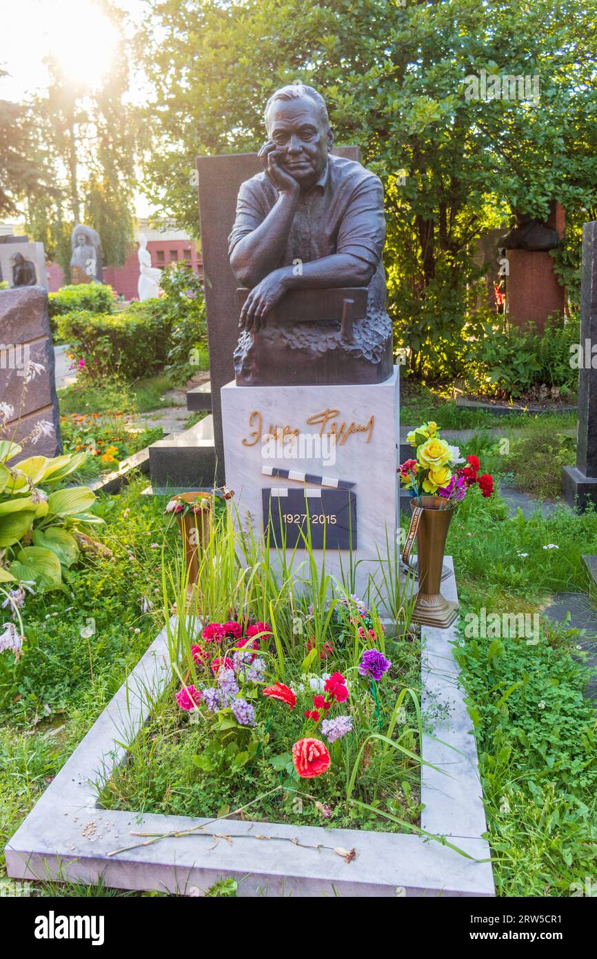 Moscow, Russia - 08.06.2023 - Memorial to the famous soviet russian film maker Eldar Ryazanov at novodevichy cemetery Stock Photo