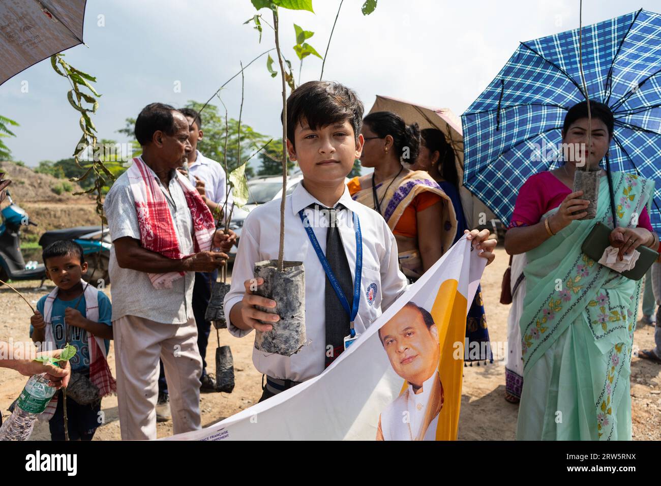 Guwahati, Assam, India. 17th Sep 2023. Students with guardians