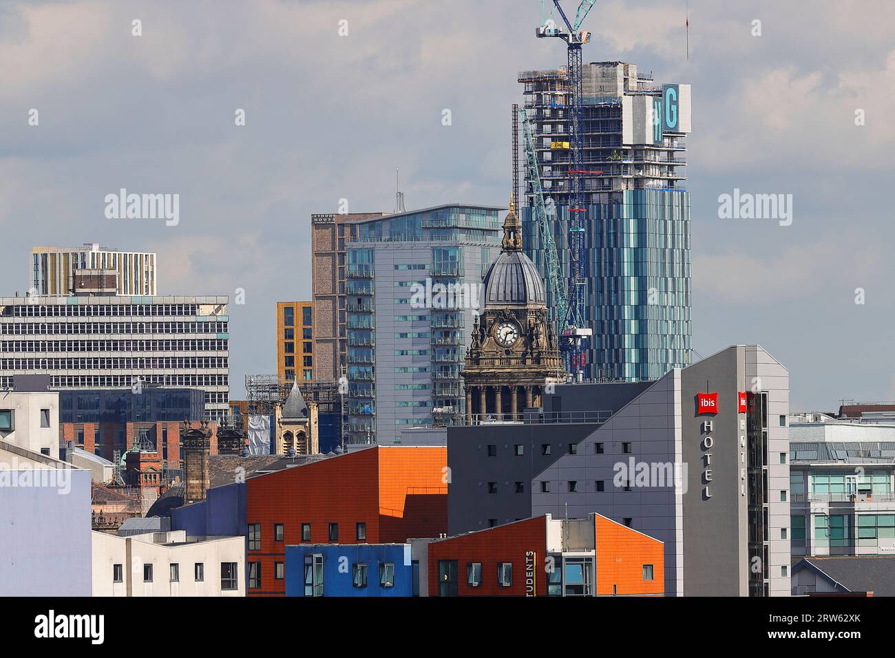 A view of the Town Hall & the construction of an apartment building on ...