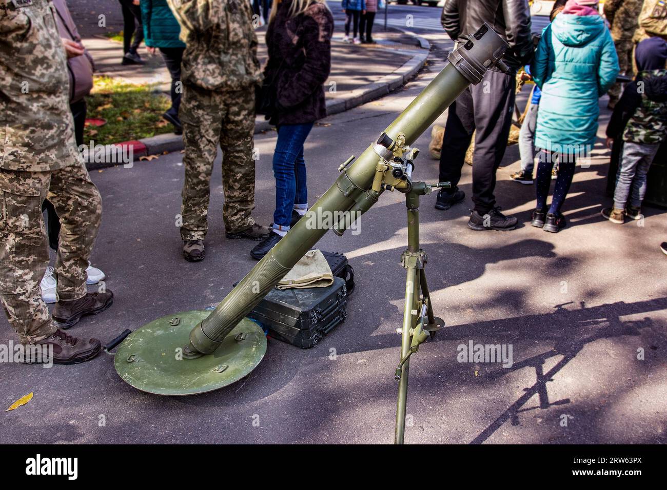 mine-thrower caliber 120 mm is in service with the Ukrainian army to counter Russian aggression and defend independence. Artillery support weapon Mort Stock Photo