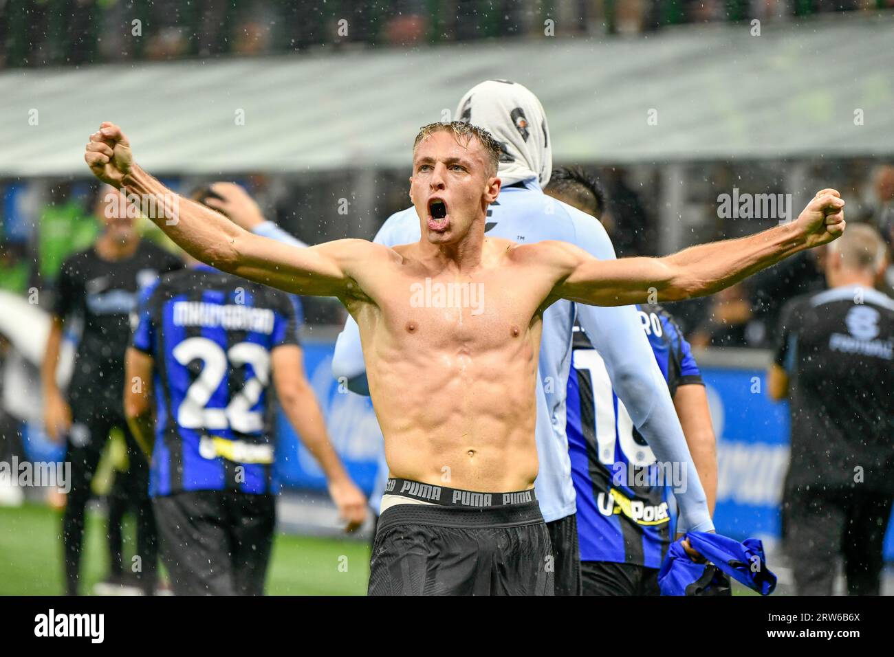 Milano, Italy. 16th Sep, 2023. Davide Frattesi (16) of Inter scores for ...