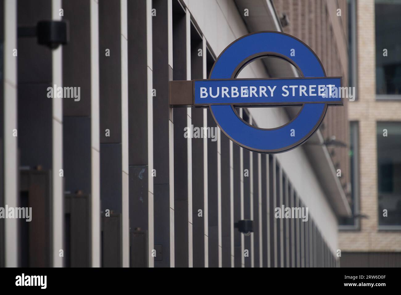 Burberry outlet london metro hotsell