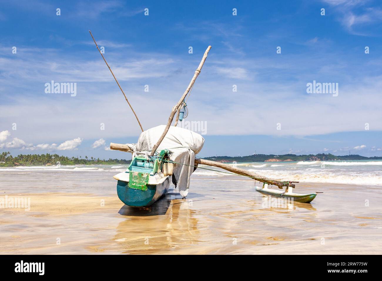 Fishing Motor Boats Parked in Shallow Water Beach Jaffna Peninsula Sri  Lanka Editorial Stock Image - Image of beach, lankan: 140343149