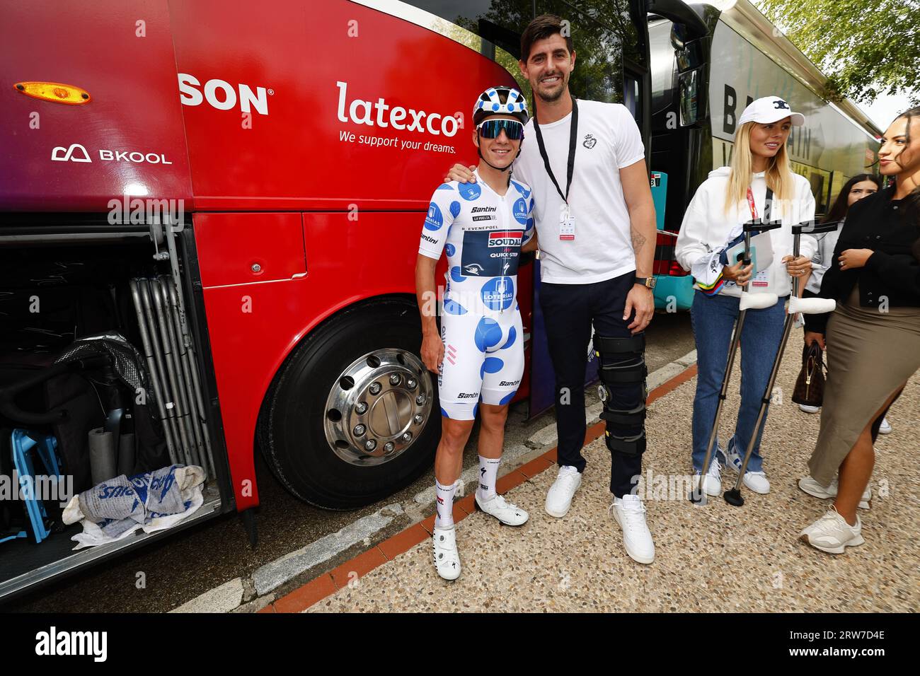 Madrid, Spain. 17th Sep, 2023. Belgian Remco Evenepoel of Soudal Quick-Step and Real Madrid International player Belgian Thibaut Courtois pictured after stage 21, the final stage of the 2023 edition of the 'Vuelta a Espana', from Hipodromo de la Zarzuela to Madrid. Paisaje de la Luz (101, 1 km), in Spain, Sunday 17 September 2023. The Vuelta takes place from 26 August to 17 September. BELGA PHOTO PEP DALMAU Credit: Belga News Agency/Alamy Live News Stock Photo
