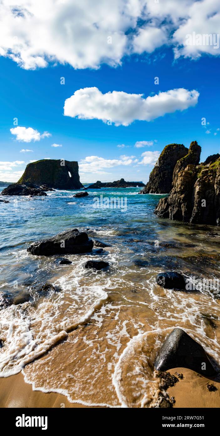 the Elephant Rock at Ballintoy in County Antrim, Causeway coastal route, Northern Ireland Stock Photo