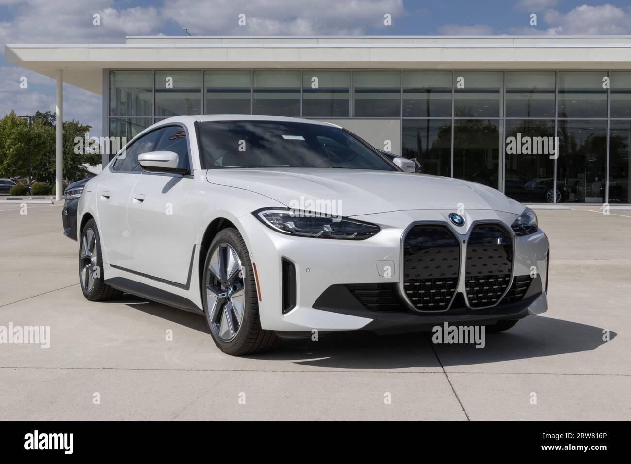 Lafayette - September 15, 2023: BMW i4 eDrive40 All-Electric Gran Coupe display at a dealership. BMW also offers the i4 in eDrive35 and xDrive40 model Stock Photo