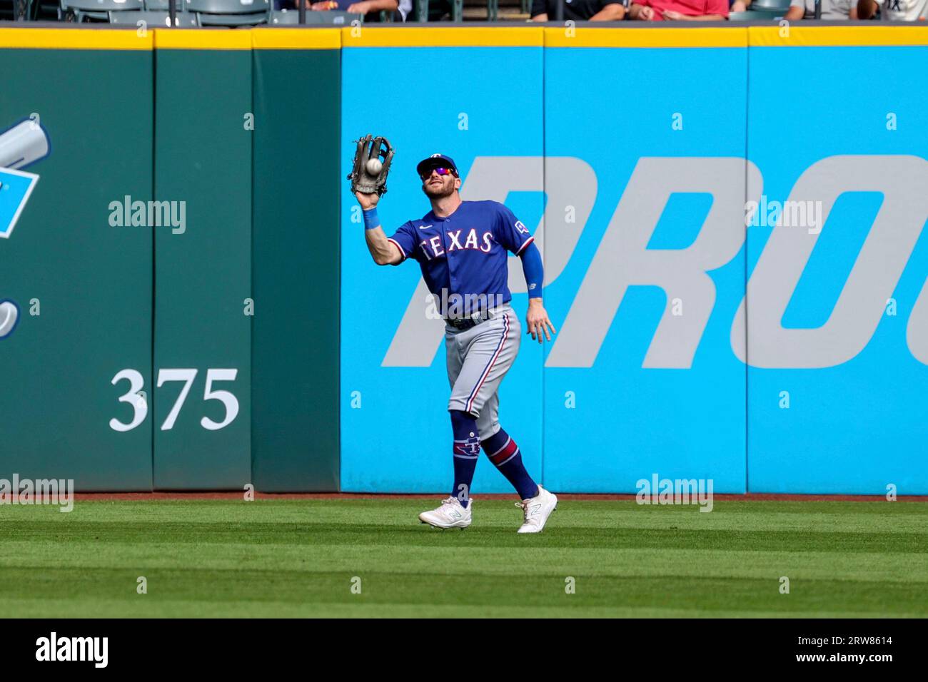 Robbie Grossman helps Texas Rangers grab series victory over Oakland - Lone  Star Ball