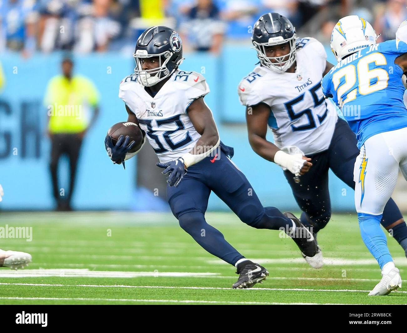 Nashville, United States. 17th Sep, 2023. September 17, 2023: Tennessee  Titans running back Tyjae Spears (32) runs the ball against the Los Angeles  Chargers during the second half of an NFL game