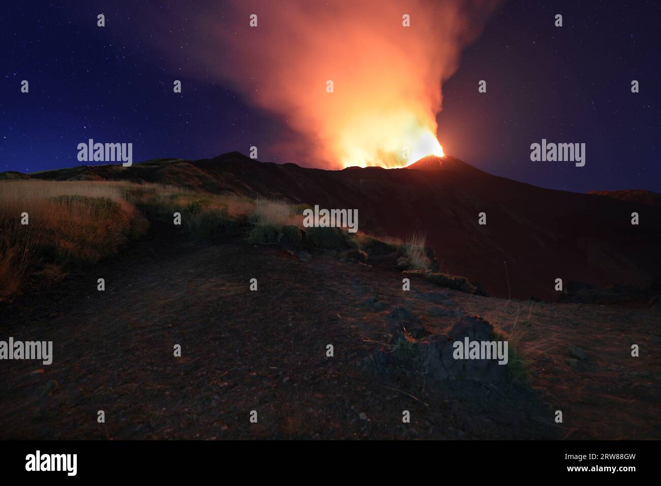 Sfondo illuminato hi-res stock photography and images - Alamy