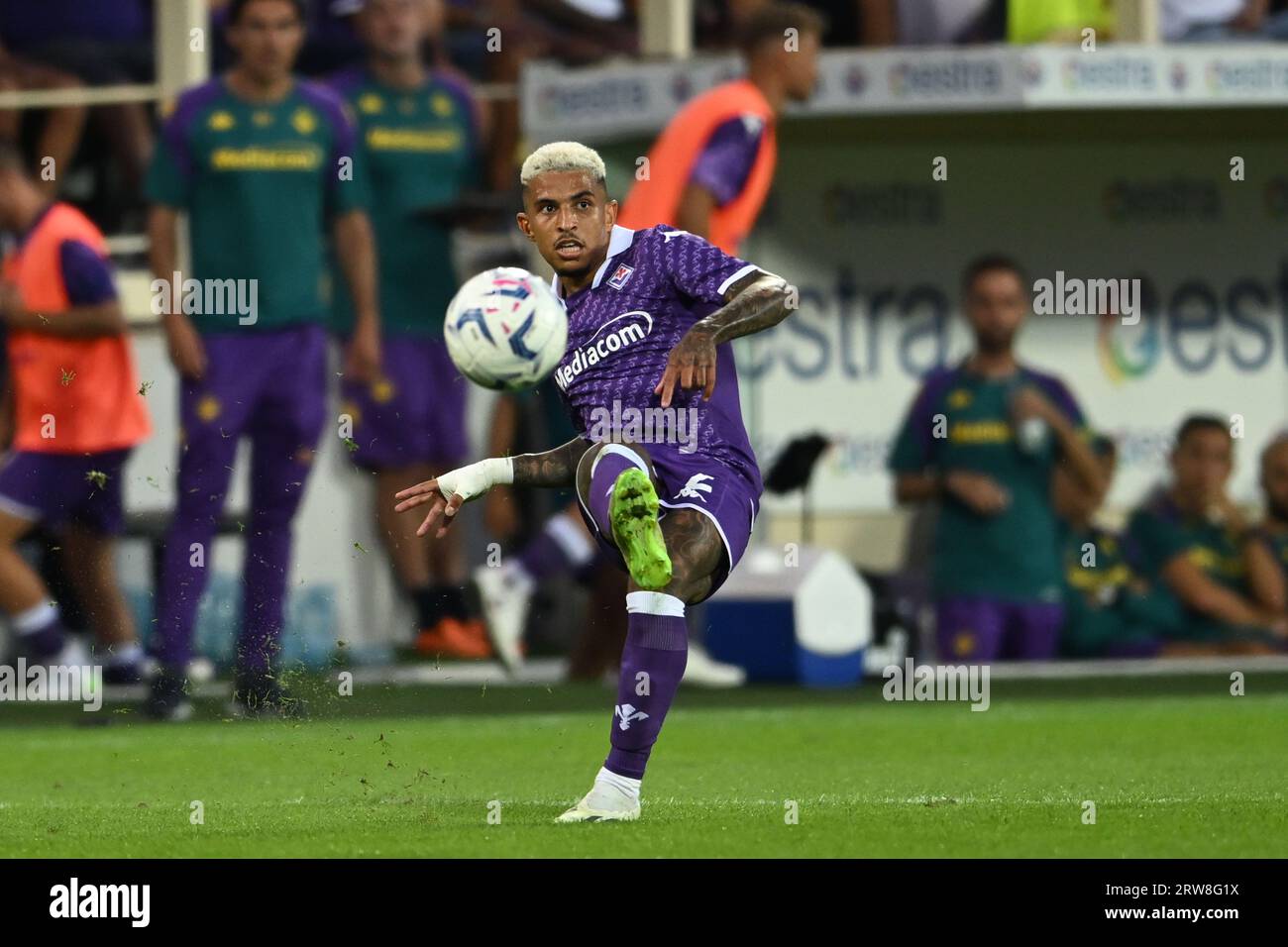 Empoli, Italy. 21st Aug, 2022. Domilson Cordeiro dos Santos Dodo (ACF  Fiorentina) during Empoli FC vs ACF Fiorentina, italian soccer Serie A  match in Empoli, Italy, August 21 2022 Credit: Independent Photo