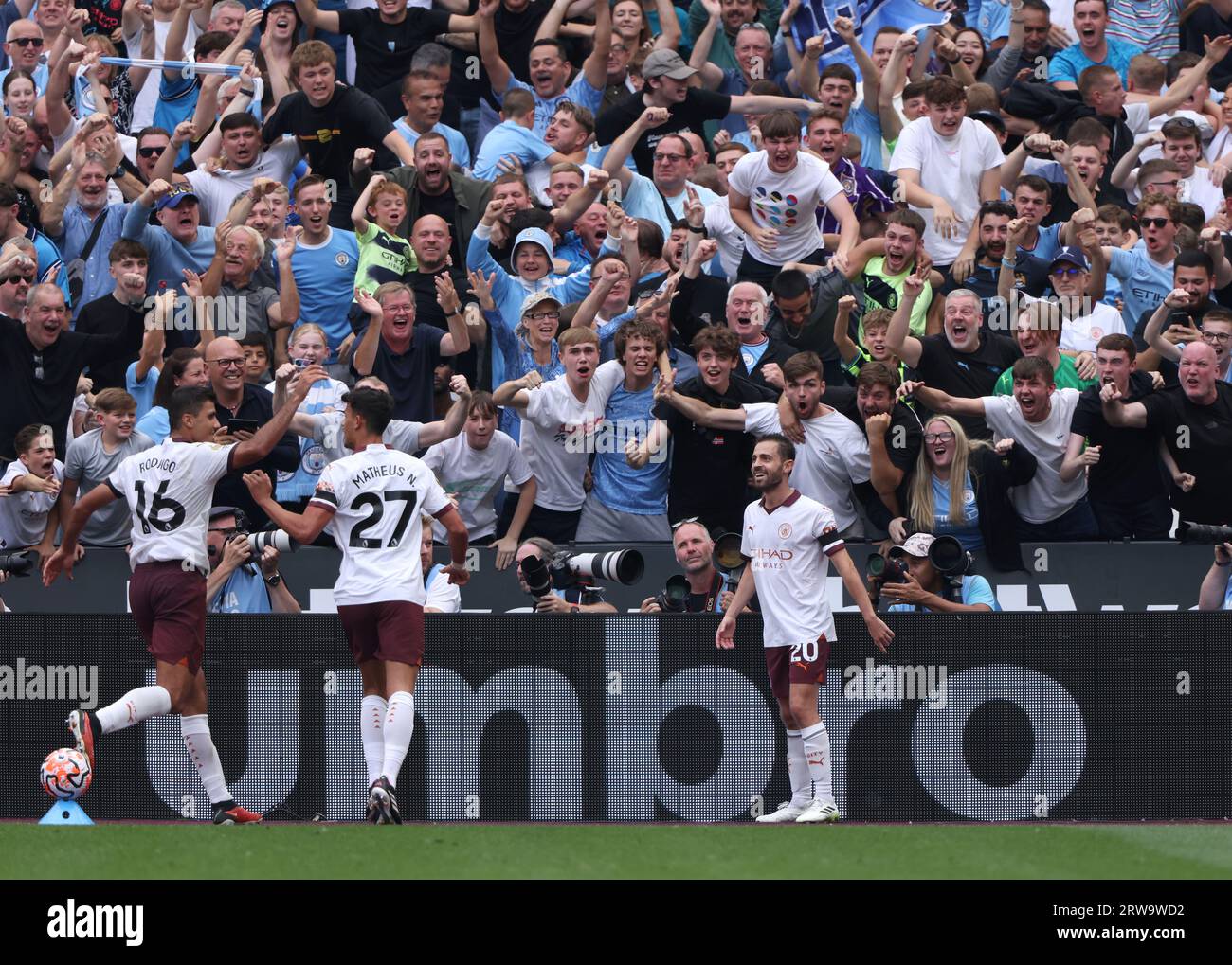 London, UK. 16th Sep, 2023. Bernardo Silva (MC) celebrates scoring the