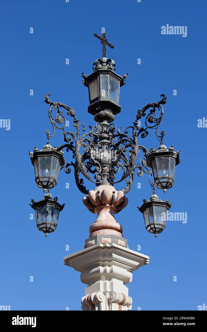 Seville decorated street lamp hi-res stock photography and images - Alamy
