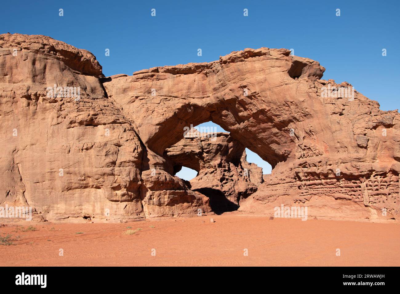 Rock arch in the Tadrart National Park, Sahara, Algeria Stock Photo