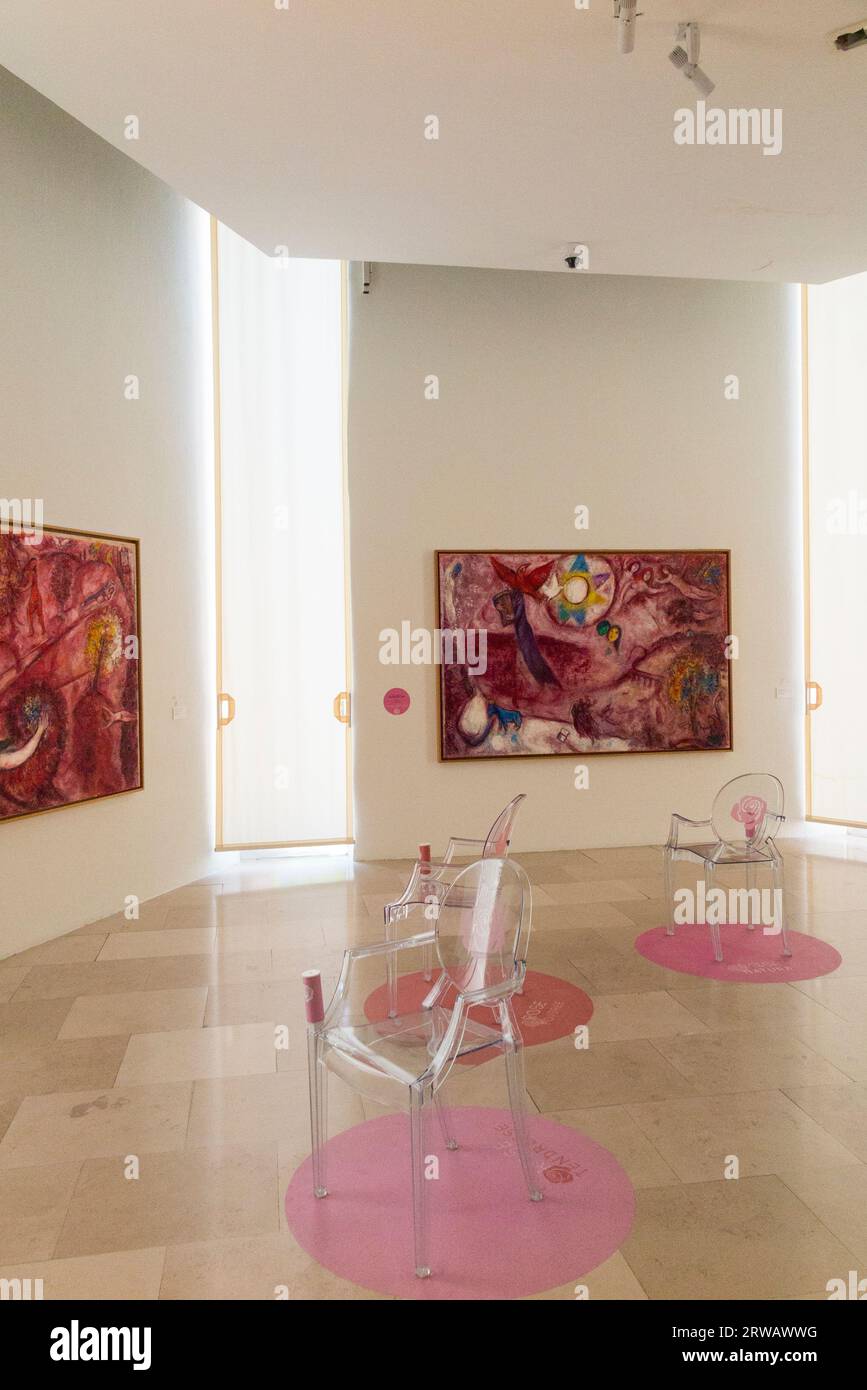 Room displaying Marc Chagall's 'Le Cantique des Cantiques' (The Song of