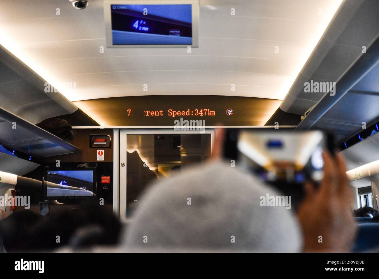 Bandung, Indonesia. 18th Sep, 2023. Speed ??sign on running text on