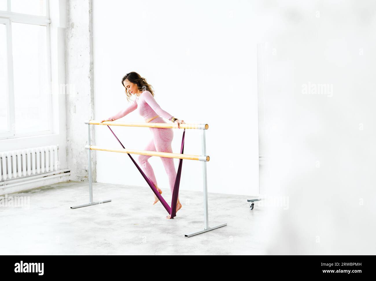 Ballerina Grip Trainer Distress