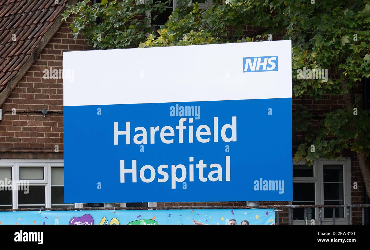 Harefield, UK. 18th September, 2023. A ULEZ sign outside Harefield