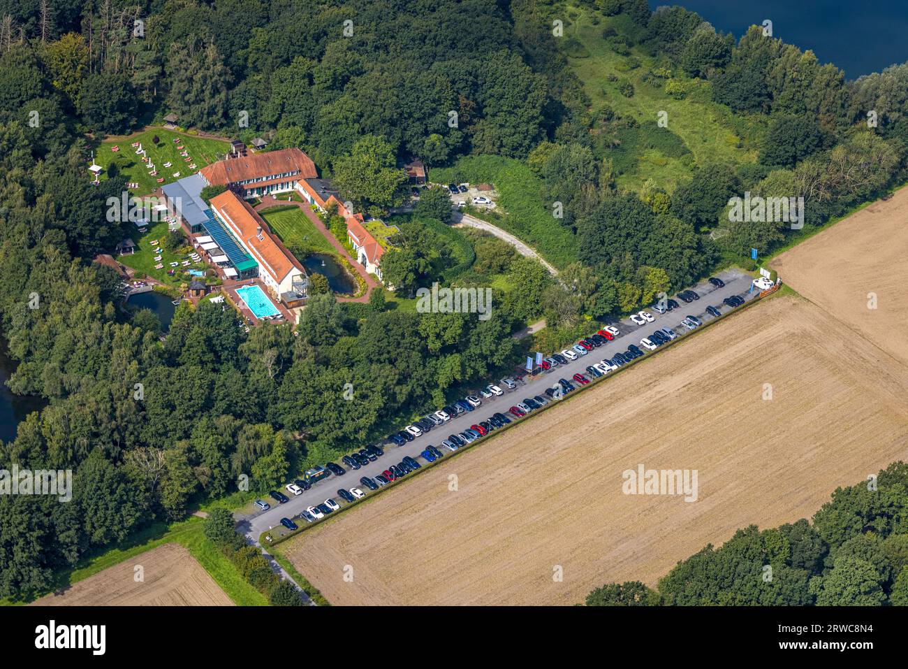 Aerial view, Gut Sternholz Hamm, hotel and wellness and sunbathing lawn, Haarener Baggerseen landscape conservation area, Uentrop, Hamm, Ruhr area, No Stock Photo