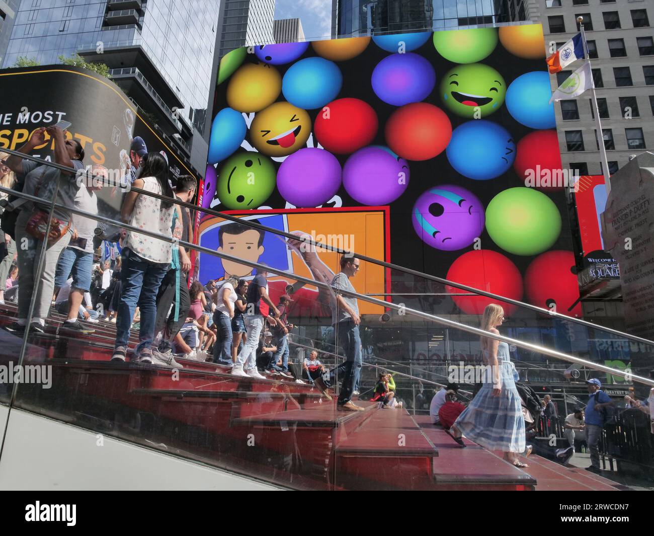 Timessquaresteps hi-res stock photography and images - Alamy