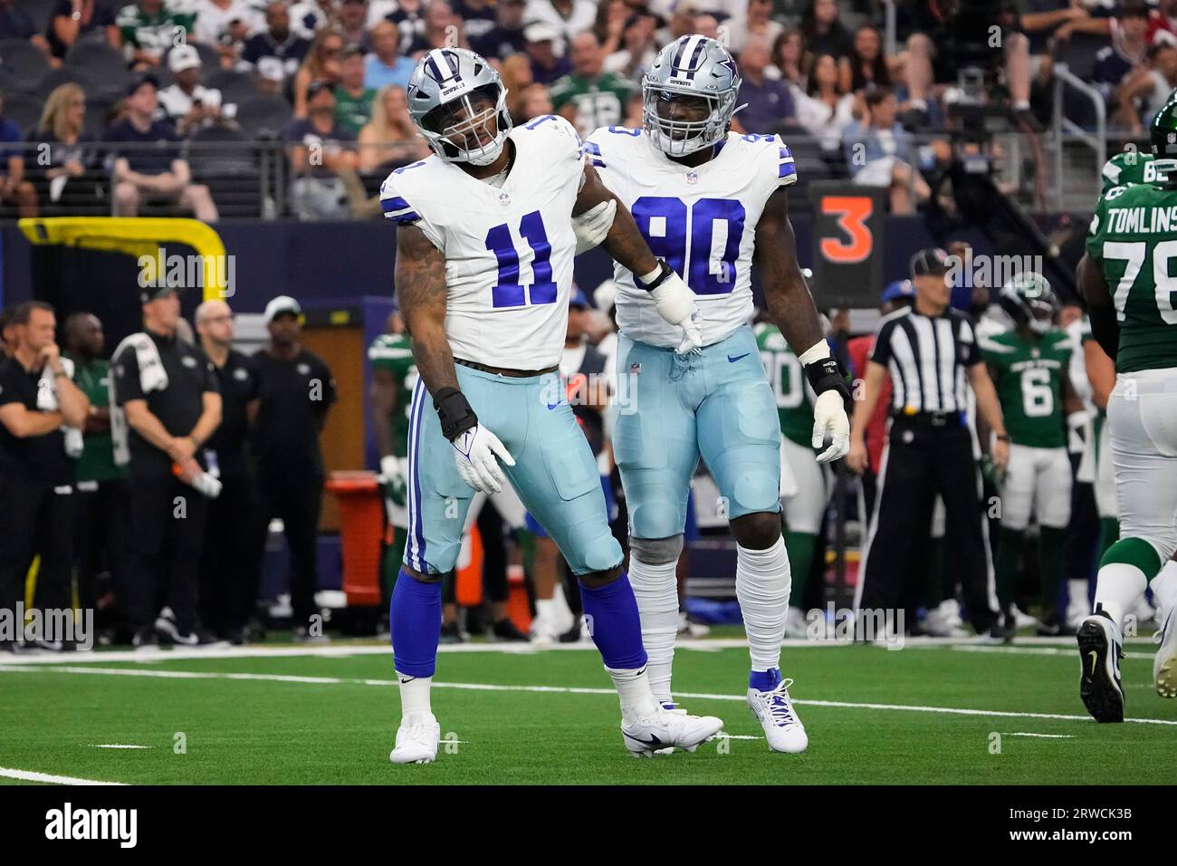 Dallas Cowboys linebacker Micah Parsons (11) is supported by defensive