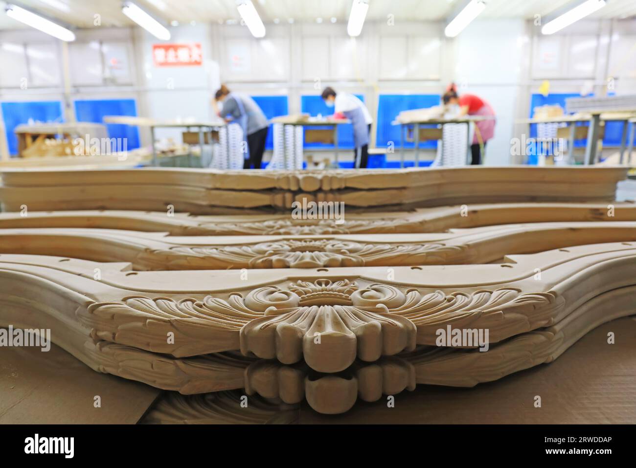 China furniture manufacturing hires stock photography and images Alamy