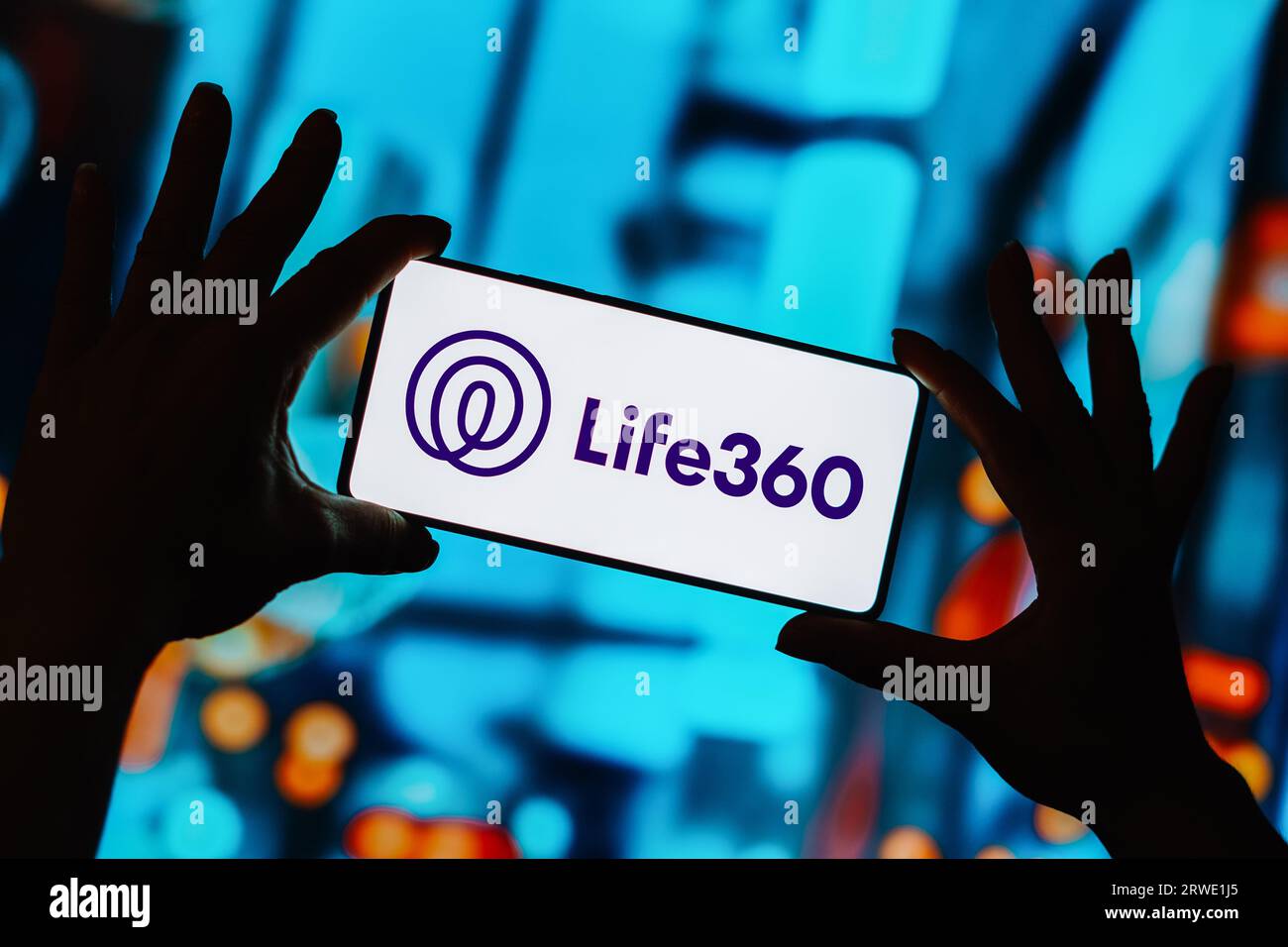 Life360 logo hi res stock photography and images Alamy
