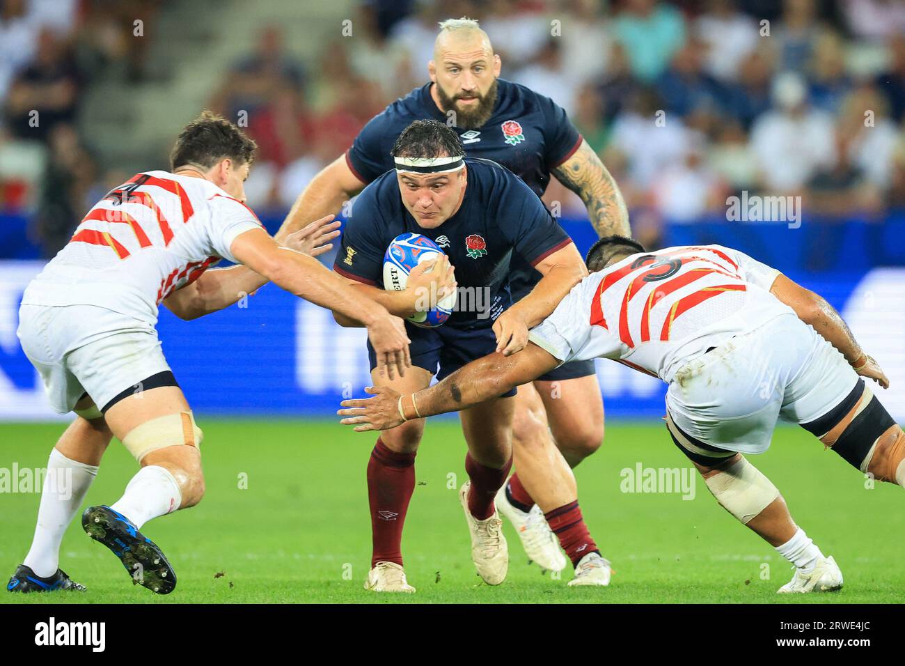 Nice, France. 17th Sep, 2023. Jack Cornelsen #4 of Japan, Jamie George ...