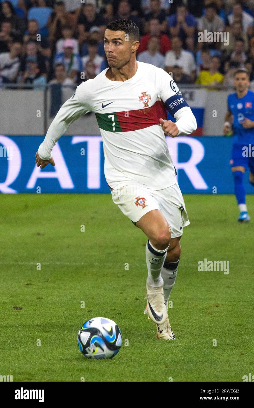 cristiano ronaldo with ball
