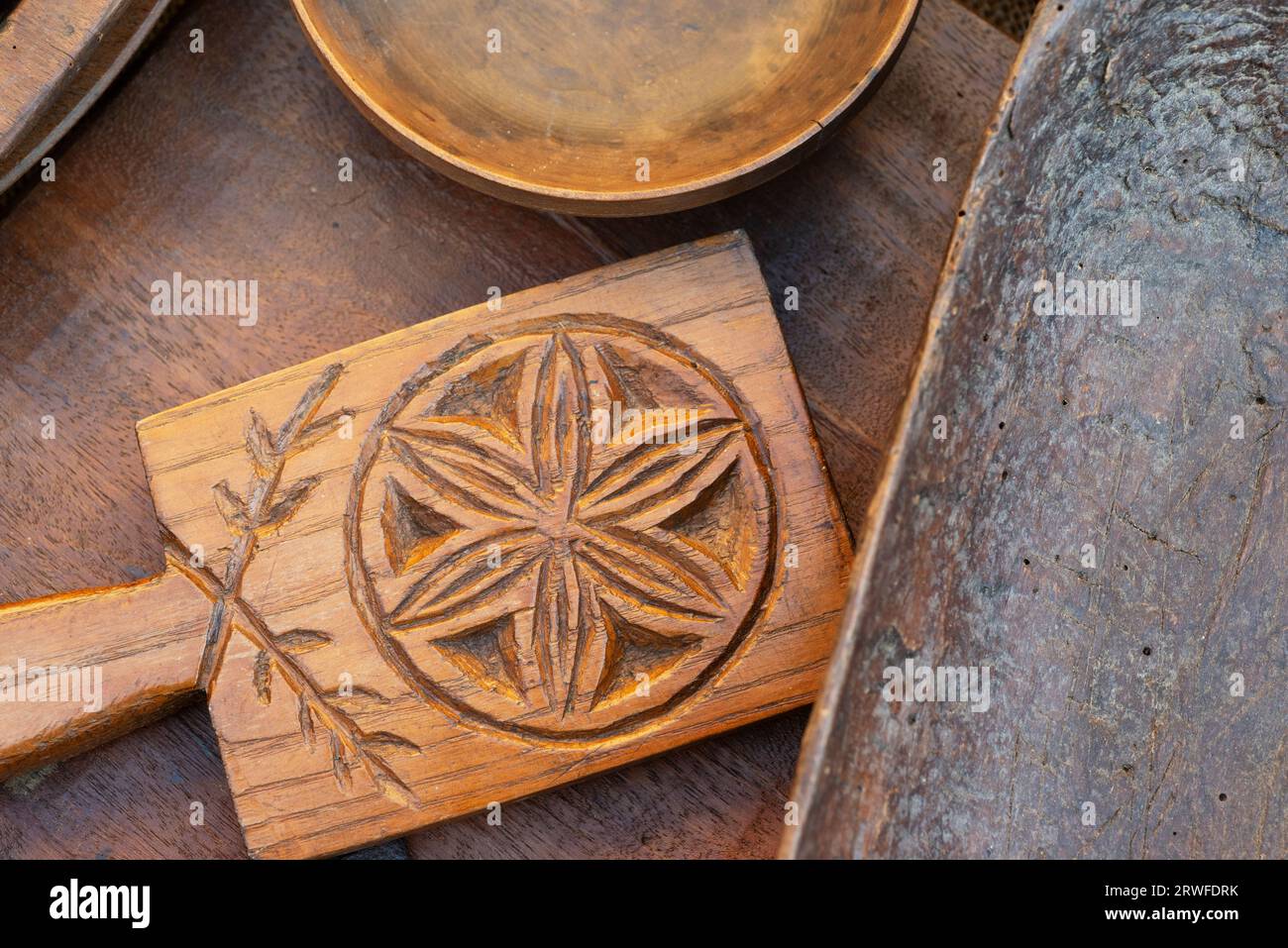 Vintage Butter Molds and Wood Cutting Board Stock Image - Image of butter,  meals: 102610341