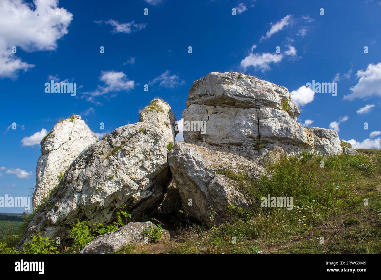 Limestone rocks in Polish Jura Krakowsko-Czestochowska in Olsztyn, Poland Stock Photo