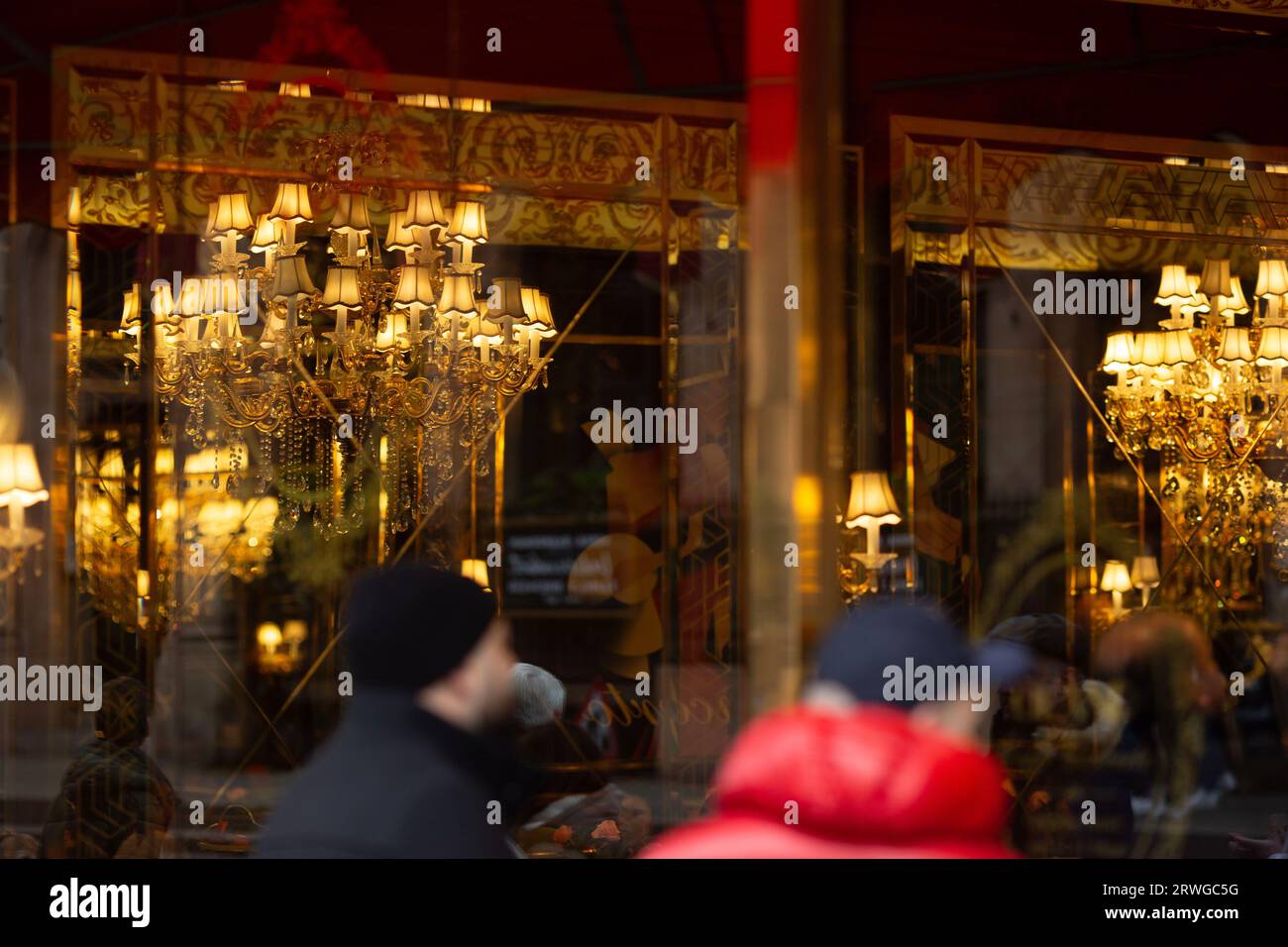 A cafe in central London Stock Photo - Alamy