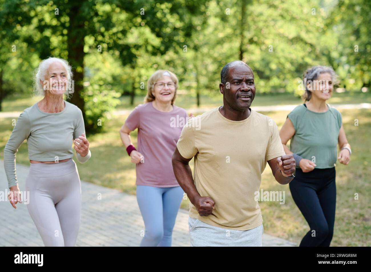 Motivation multiethnic hi-res stock photography and images - Alamy