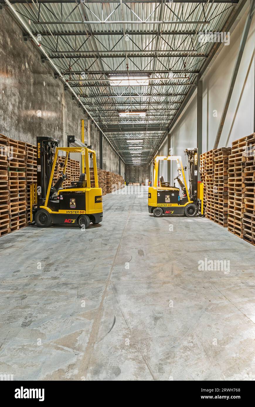 Loading dock in a newly constructed industrial refrigeration (cold ...