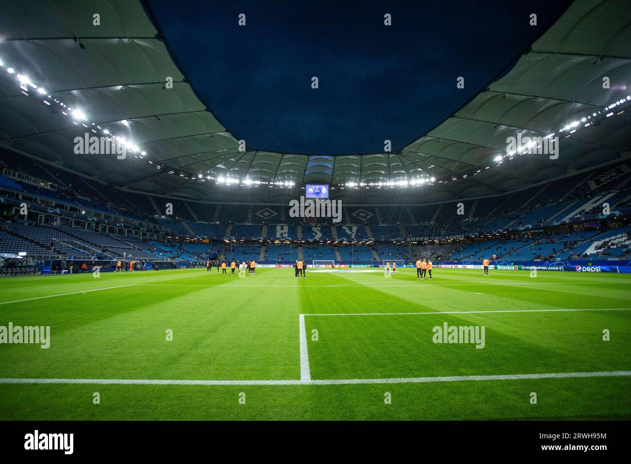 Hamburg, Deutschland. 19th Sep, 2023. UEFA Champions League: Shakhtar -Porto, Hamburg, Volksparkstadion, 19.09.2023 Credit: dpa/Alamy Live News Stock Photo