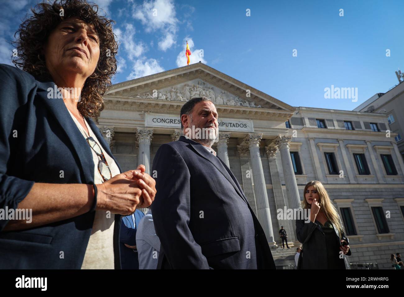 Madrid, Spain. 19th Sep, 2023. The leader of the Republican Left of Catalonia (ERC), Oriol Junqueras (C), with the deputy of the Republican Left of Catalonia (ERC) Teresa Jordà (L), in front of the Congress of Deputies prior to the Plenary of Congress for the 'express' approval of the use of the Catalan, Basque and Galician languages by the deputies. (Photo by David Canales/SOPA Images/Sipa USA) Credit: Sipa USA/Alamy Live News Stock Photo