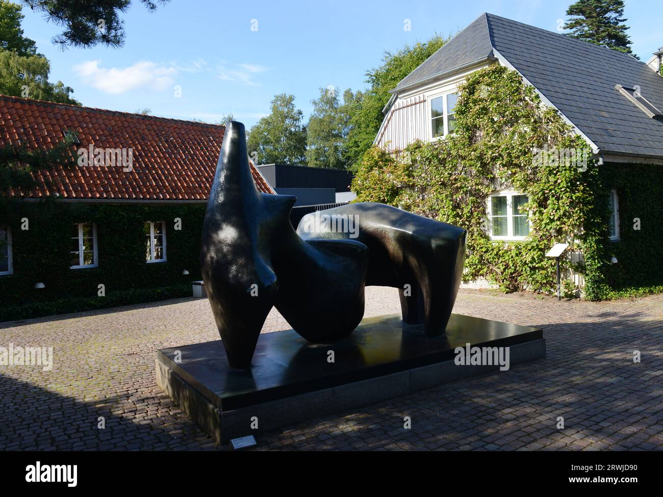 Louisiana Museum of Modern Art in Humlebaek, Denmark Stock Photo Alamy