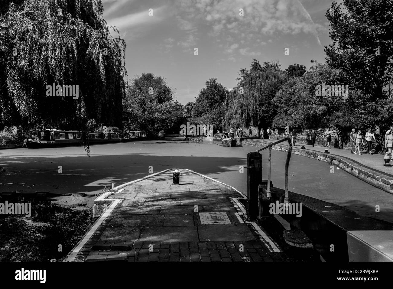 London City Road Lock Regent's Canal City of London Stock Photo - Alamy