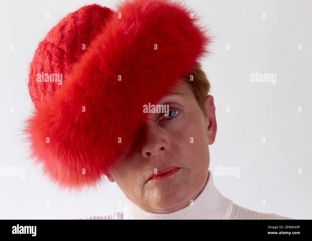 Hat lady hi-res stock photography and images - Alamy