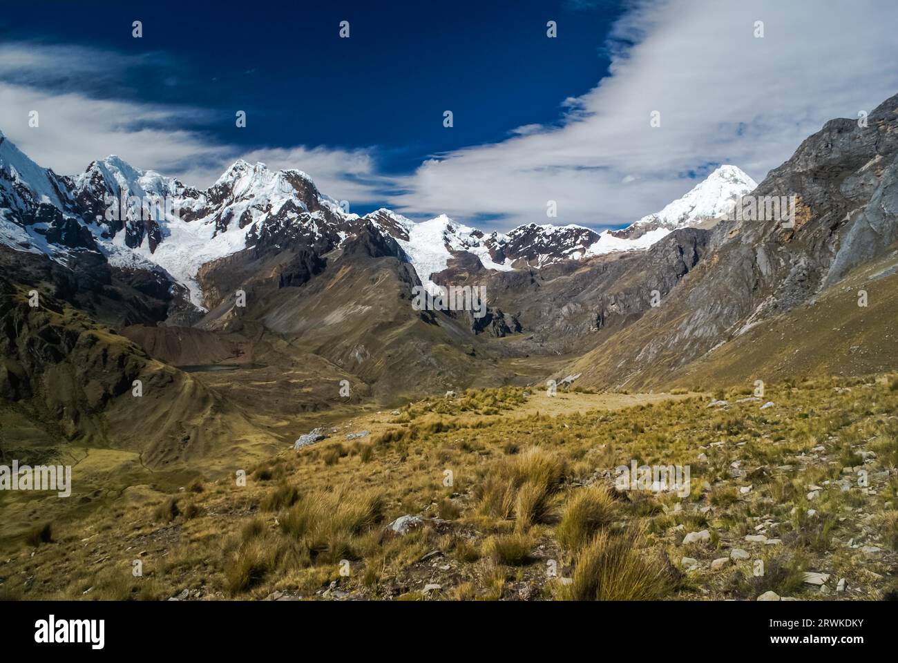 Alpamayo peru hi-res stock photography and images - Alamy