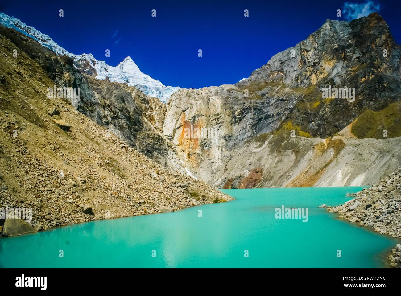 Alpamayo peru hi-res stock photography and images - Alamy