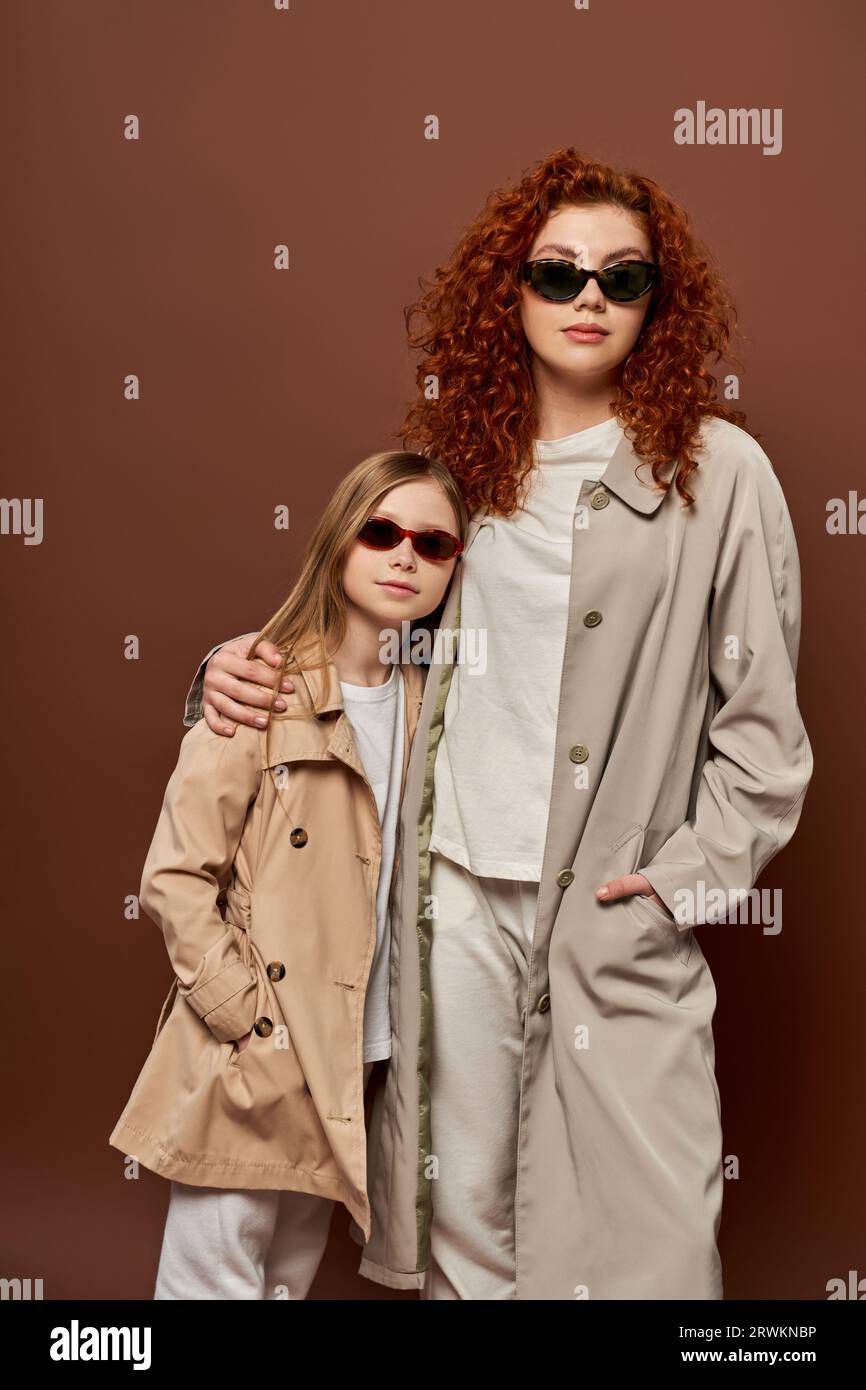 Beige trench coats hi-res stock photography and images - Alamy